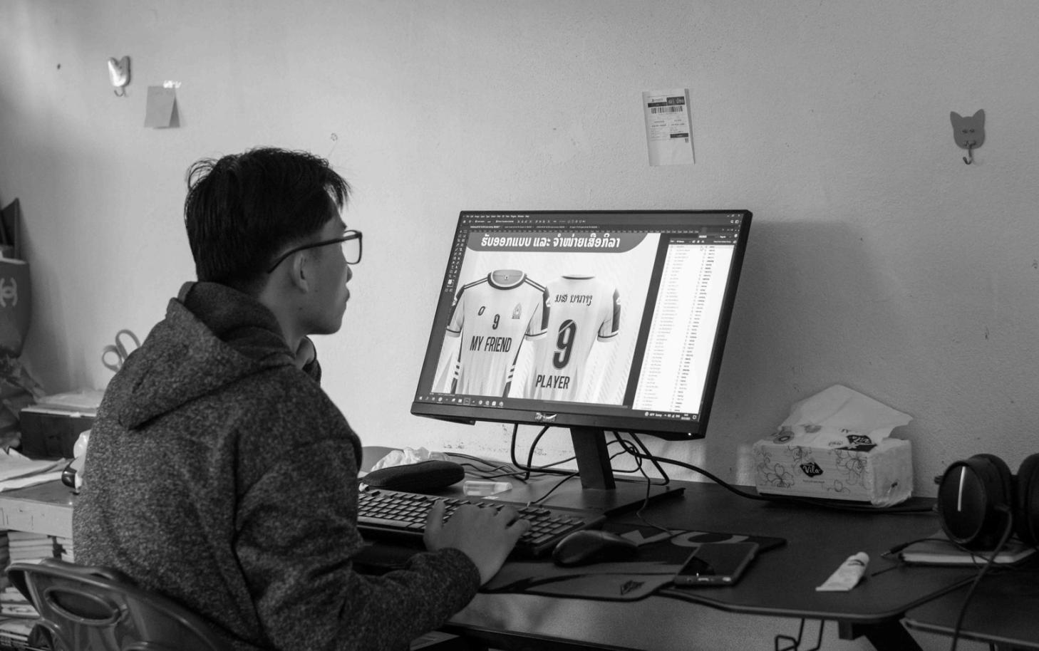 Análisis financiero profesional con gráficos y datos empresariales